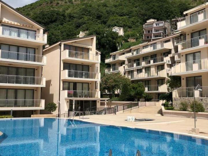 Beauty Apartment In Blue Star Complex Przno Montenegro Esterno foto